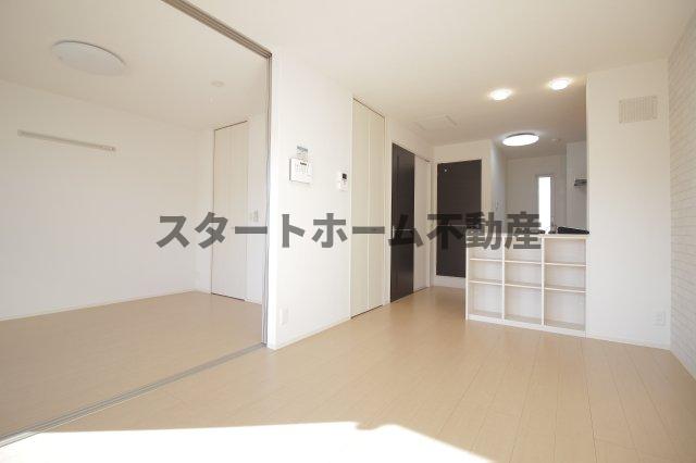 居室・リビング　ゆったり過ごせる居間です