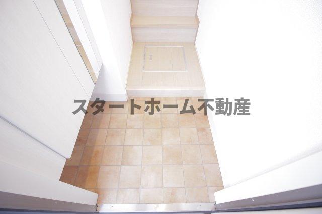 玄関　シンプルで使いやすい玄関です