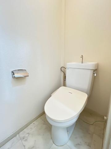 トイレ　シャワー付トイレ