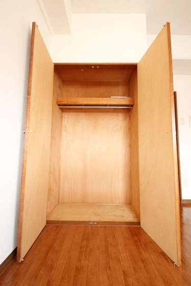 収納　※別号室の写真です