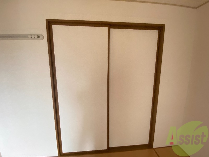 収納　洋室にございます収納は大きく沢山しまえそうです。