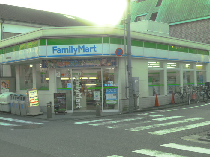 コンビニ　ファミリーマート 永福町駅南店（コンビニ）まで485m