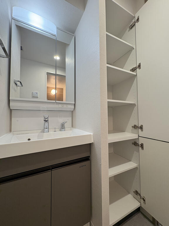 洗面設備　※同建築物別部屋(同仕様)