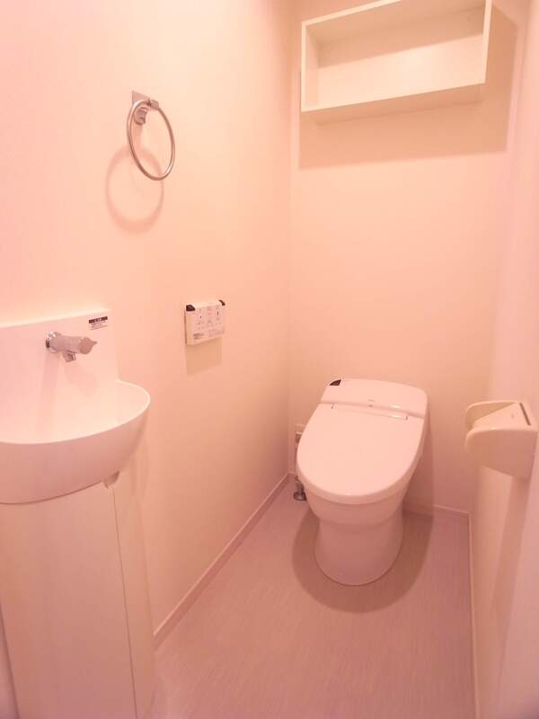 トイレ　トイレもきれいです