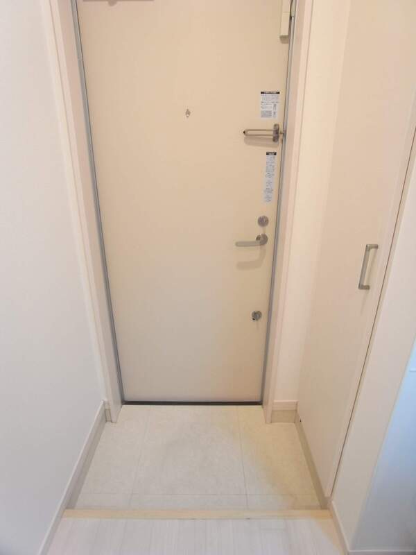 玄関　収納もある玄関です