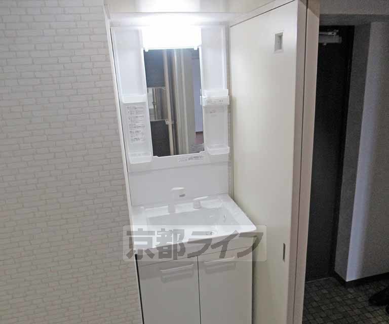 洗面設備　身だしなみチェック