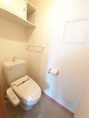 トイレ　ゆったりとした空間のトイレです