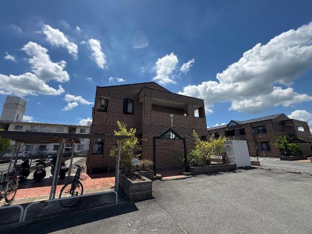 ロビー　外観写真（昼）