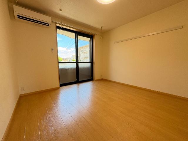 バルコニー　洋室