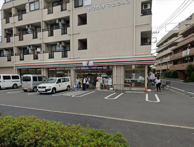 コンビニ　セブンイレブン（コンビニ）まで917m