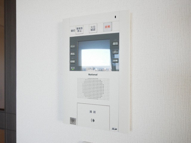 セキュリティ　防犯面に配慮したＴＶモニターホン付きです！