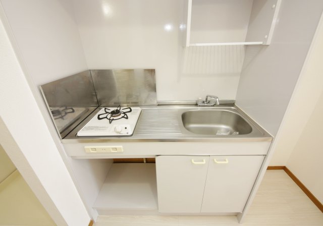 キッチン　別部屋同間取りのお写真となります。参考にご覧くださいませ。