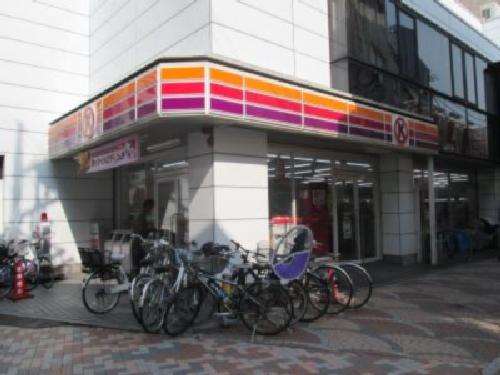 コンビニ　サークルK 川崎元住吉駅前店（コンビニ）まで112m