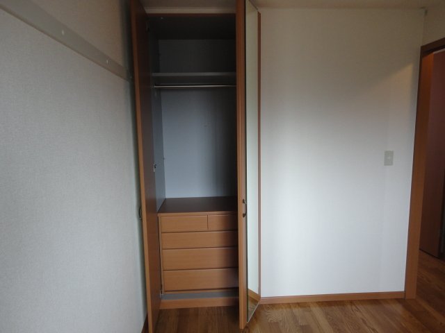 収納　洋室の収納