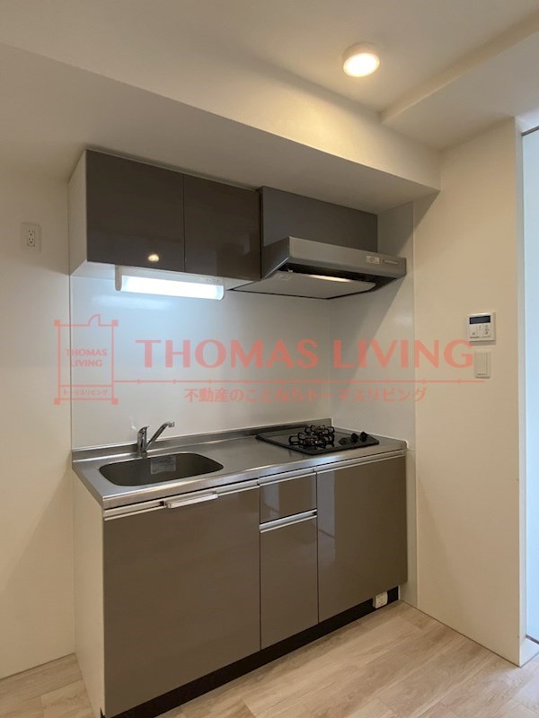 キッチン　※別部屋参考写真。現状優先です。