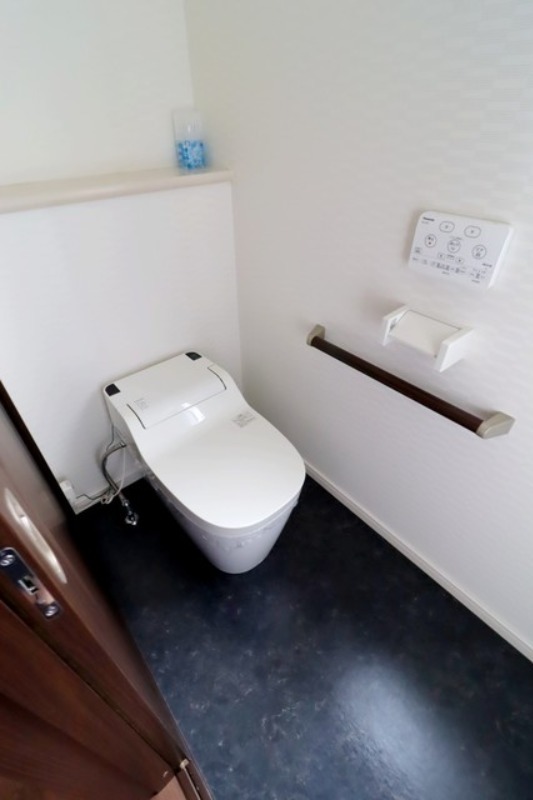 トイレ　図面と現状に相違がある場合には現状を優先