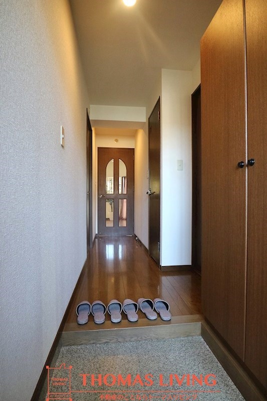 玄関　写真はモデルルームです。