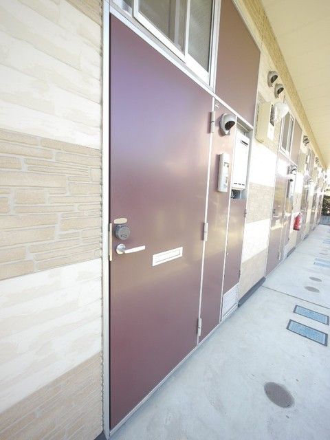 エントランス　★しっかりとした玄関です★