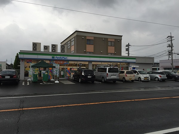 コンビニ　ファミリーマート岡山下中野本町店（コンビニ）まで486m