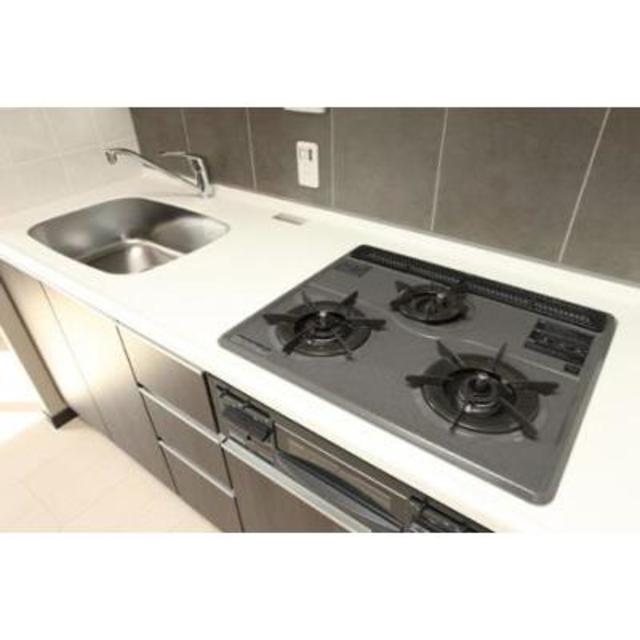 キッチン　※写真は同タイプ住戸です。