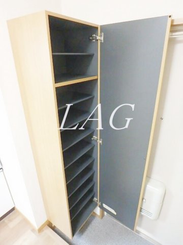 玄関　玄関です。