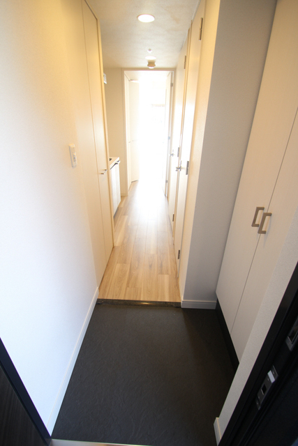玄関　※別室の参考写真です。
