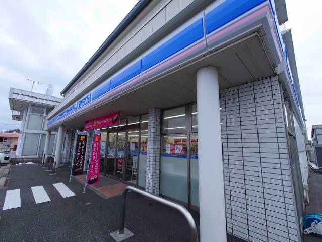 コンビニ　ローソン（コンビニ）まで98m