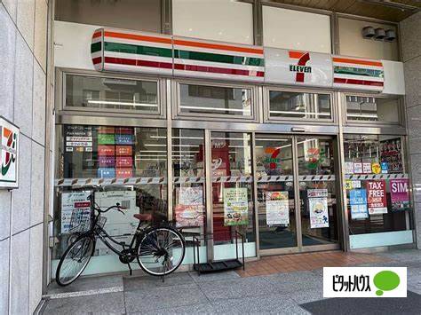 コンビニ　セブンイレブン文京湯島３丁目店（コンビニ）まで140m