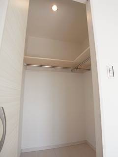 収納　ウォークインクローゼット