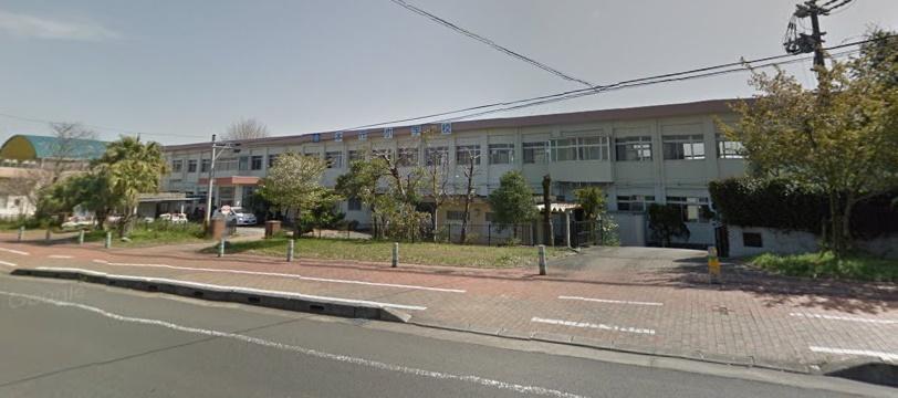 小学校　木花小学校（小学校）まで2500m