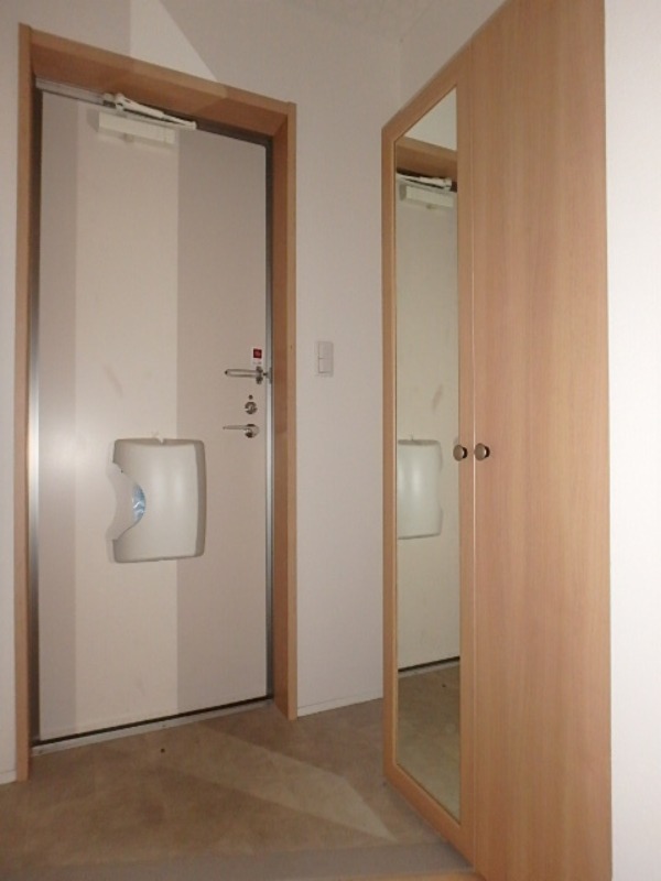 玄関　図面と現状に相違がある場合には現状を優先