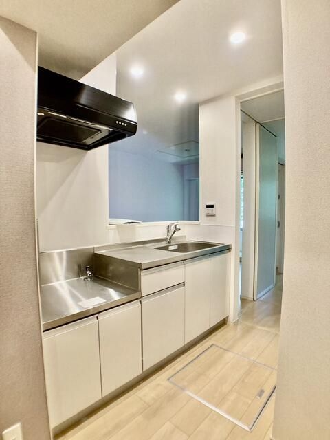 キッチン　写真は別の部屋のものです。