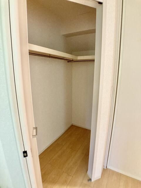 収納　写真は別の部屋のものです。