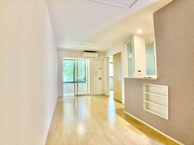 居室・リビング　写真は別の部屋のものです。