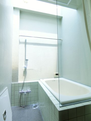 バス・シャワールーム　写真は別部屋