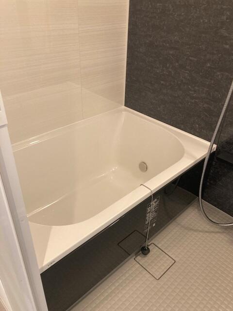 バス・シャワールーム　※写真は同タイプ住戸です。