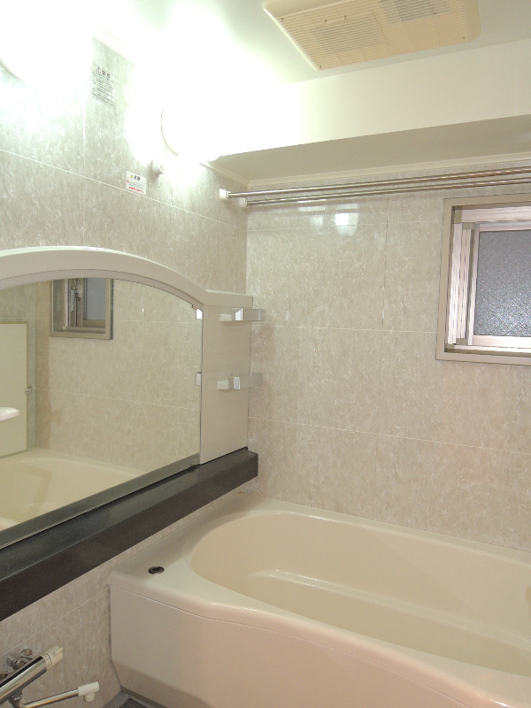 バス・シャワールーム　参考写真