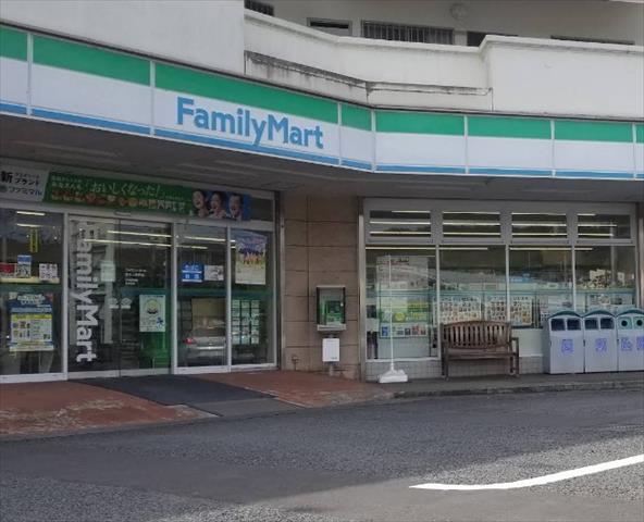 コンビニ　ファミリーマート厚木上荻野店（コンビニ）まで642m