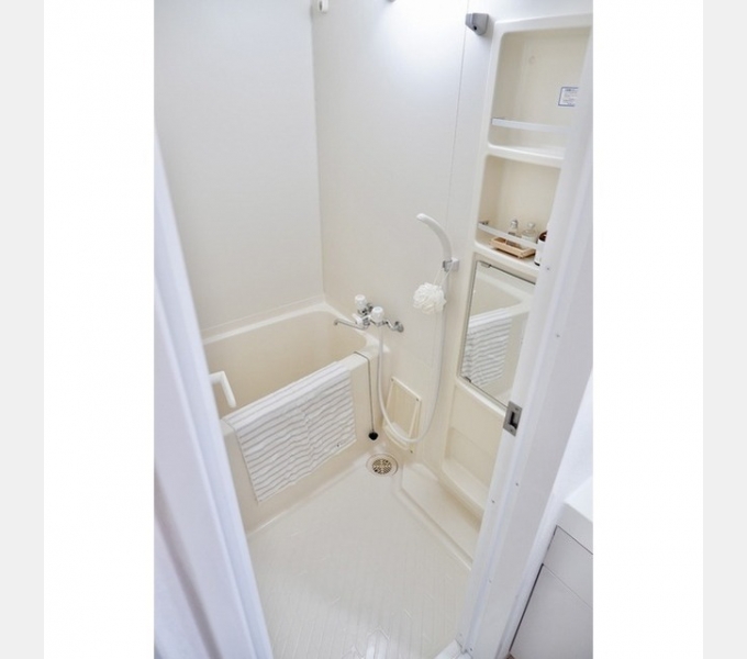 バス・シャワールーム　同タイプ別部屋の参考写真です。