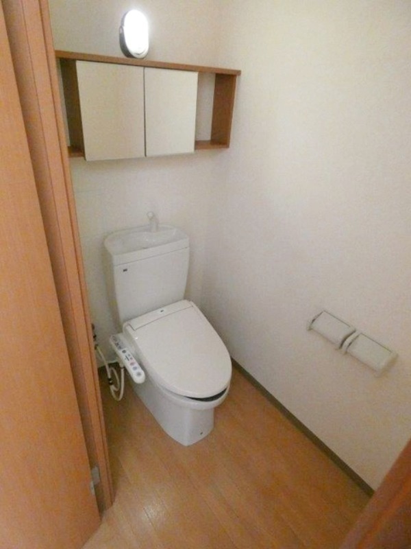 トイレ　図面と現状に相違がある場合には現状を優先