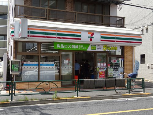 コンビニ　セブンイレブン南小岩店（コンビニ）まで73m