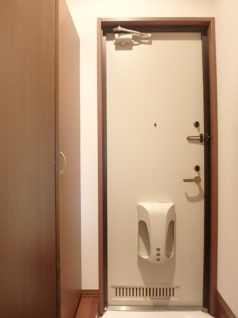 玄関　図面と現状に相違がある場合には現状を優先