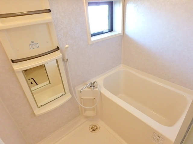 バス・シャワールーム　図面と現状に相違がある場合には現状を優先