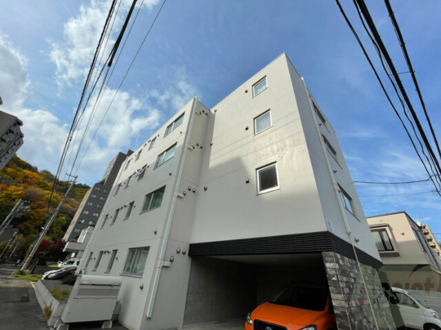建物外観　札幌市南６条西「Ｈｉｌｌｓ　Ｓａｐｐｏｒｏ３」