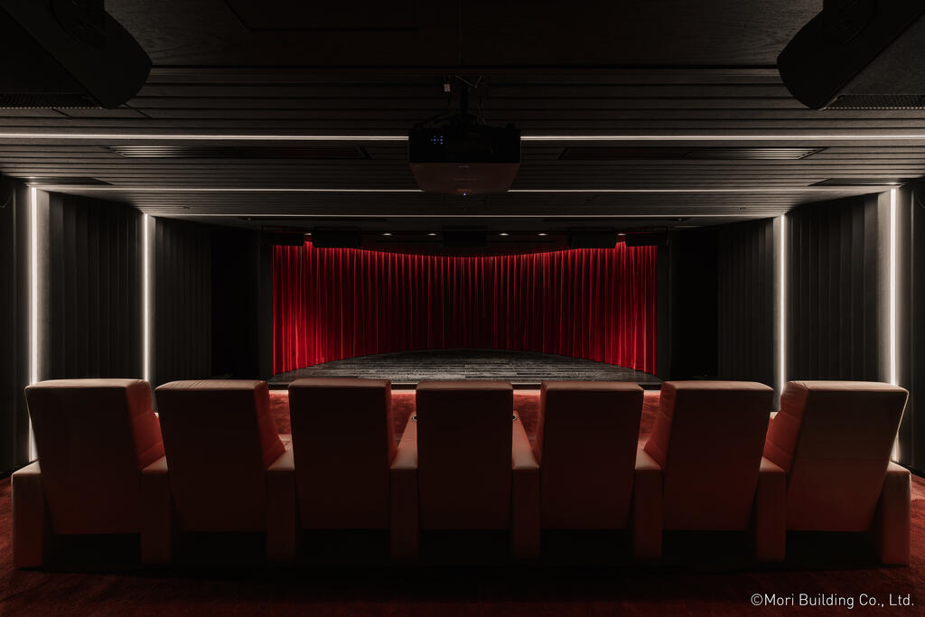 ドラックストア　トモズ神谷町店（ドラッグストア）まで580m