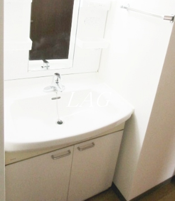 洗面設備　独立洗面台です。