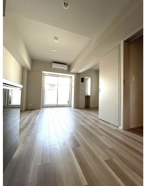 居室・リビング　使いやすい形の為、レイアウトを楽しめます♪