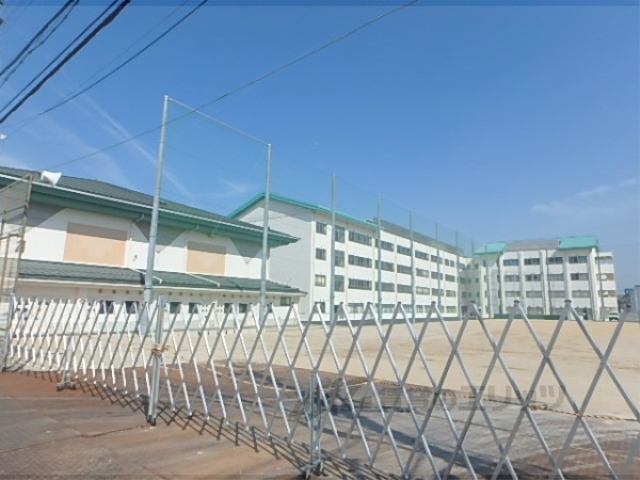 中学校　甲西中学校（中学校）まで550m