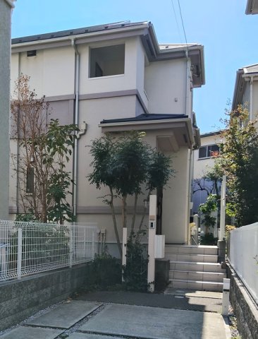 エントランス　建物の内部です