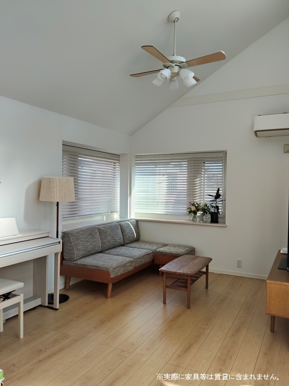 居室・リビング　ゆったり過ごせる居間です